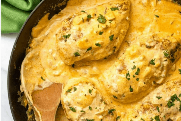 KETO CHICKEN WITH JALAPENO CHEESE SAUCE