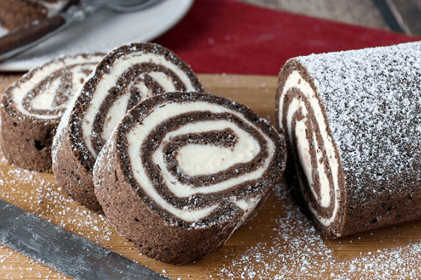 KETO CHOCOLATE ROLL CAKE