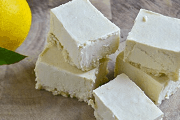 LEMON CHEESECAKE FAT BOMB