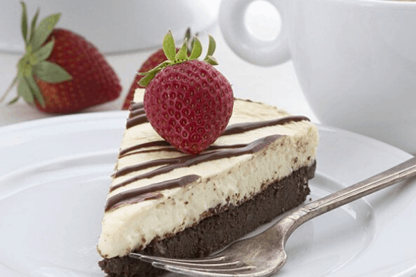 KETO CHOCOLATE BROWNIE CHEESECAKE