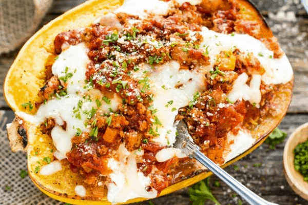 LASAGNA SPAGHETTI SQUASH BOATS