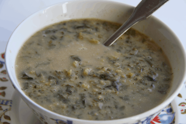 CREAMY CAULIFLOWER GREEN SOUP