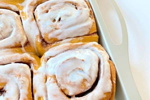 KETO CINNAMON ROLLS WITH MOZZARELLA CHEESE