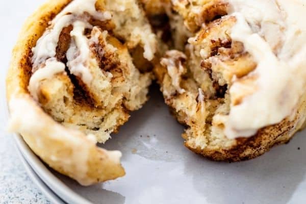 keto cinnamon roll