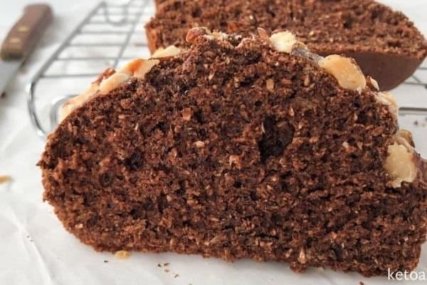 KETO CHOCOLATE BANANA BREAD