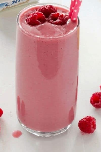 RASPBERRY BANANA SMOOTHIE