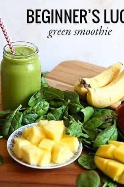 A PERFECT GREEN SMOOTHIE WITH FRUITS